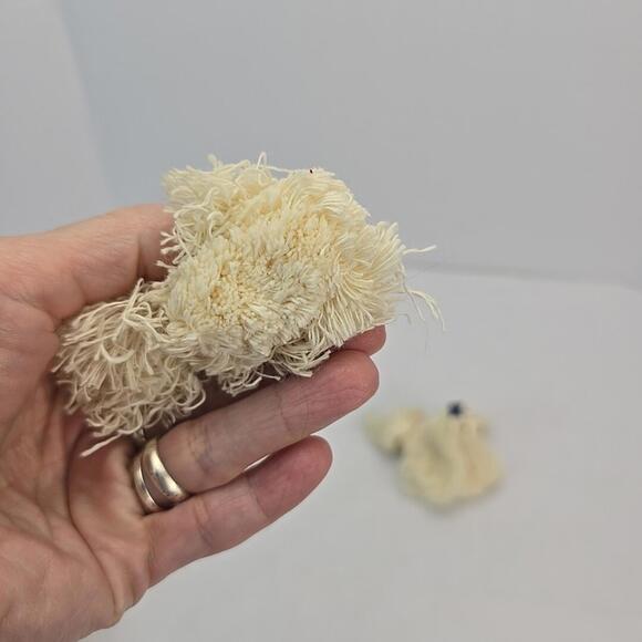 Vintage Lot of 2 Handmade Dogs from Threads White - Picture 8 of 14